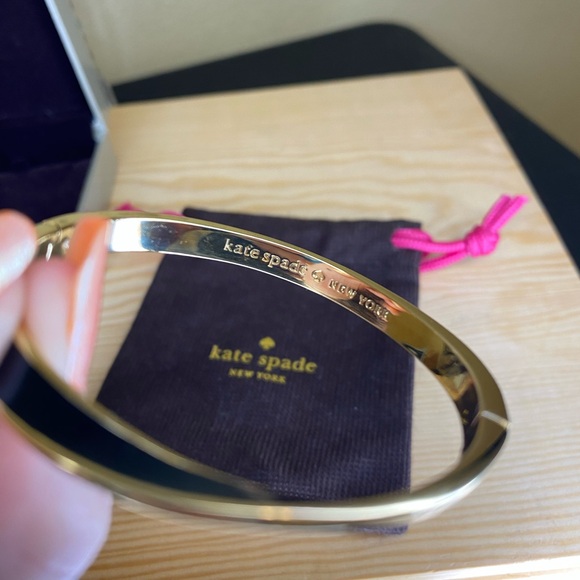 Kate Spade ♠️ bangle bracelet - Picture 2 of 6